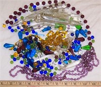 LOT OF COLORED CRYSTAL CHAINS AND PRISMS