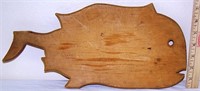 VINTAGE WHALE CUTTING BOARD - DAMAGE PICTURED