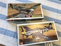 2 AIRCRAFT 1/50 SCALE MODELS
