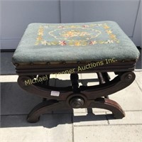 VICTORIAN NEEDLEPOINT ADJUSTABLE STOOL