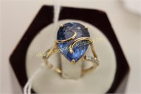 ENGLISH VINTAGE 9K RING WITH PEAR SHAPE BLUE STONE