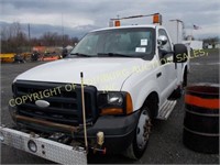 2006 FORD F-350 W/ READING UTILITY BED