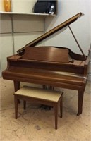 Beautiful Yamaha G2 Baby Grand Piano - S12