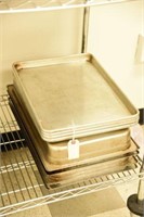 (4) Aluminum baking pans (17 ¾” x 13”) and (4)