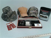 Gun cleaning kit with extra brushes, 3 Hats