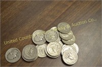 (22) Silver Quarters