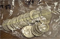 (17) Silver Quarters