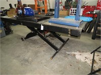 Lift Work Table