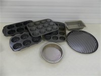 ASSORTMENT OF WILTON & OTHER BAKING PANS