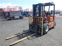 Clark GPX40 Forklift