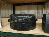 Vintage 16 inch black granite roaster