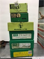 6 boxes of reloading equipment       (k 18)