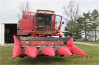 36 in. row corn head for IH combine