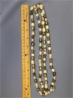 freshwater pearl necklaces, 60"   black and white