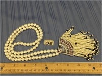 19" faux pearl necklace with a beautiful dangle pe