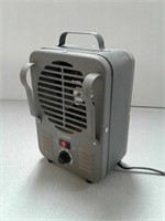 Soleil adjustable milkhouse heater with fan 750