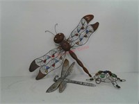 2 dragonfly yard / Garden deco and jeweled Turtle