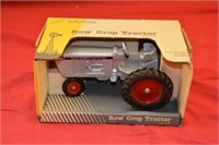 Scale Models 1:16 Scale Row Crop Tractor in Box