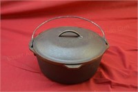 Lodge Cast Iron Dutch Oven