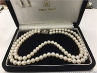 Tasaki pearl necklace, double stranded - comes wit