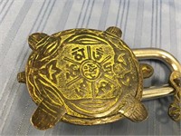 Brass lock with keys, 4.5"      (2)