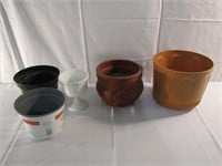 5 misc. flower pots
