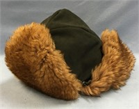 Trapper style  hat             (k 20)