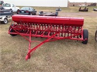 IH 11' Grain Drill