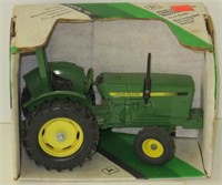 Ertl JD Compact Utility Tractor, 1/16, NIB