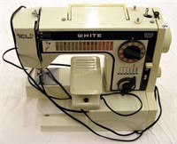 Vintage White 1009 Sewing Machine