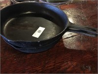 2 Cast Iron Pans