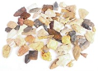 2.13 LBS OF MIXED ARROWHEADS POINTS FRAGMENTS ETC.