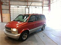 1999 Chevrolet Astro Base- RED 188,295