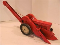 Tru Scale Tractor w/mounted Picker