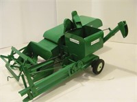 Oliver Custom Pull Type Combine