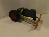 Slik Tractor with blade
