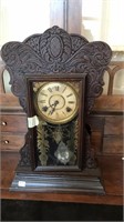 Antique mantle clock no key