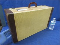 old suitcase (2 tone brown)