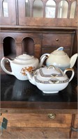 3 teapots