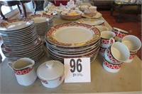 12 place setting Gibson Christams china, 1