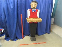 "frenchman" wooden 4ft store display & basket