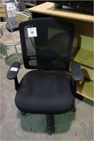 BLACK OFFICE CHAIR 8 TO CHOOSE FROM