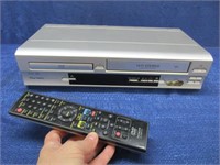 hitachi dvd-cd-vhs player & remote (dv-pf73u)