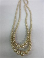 Vintage Ladies Pearl Necklace