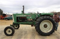 Oliver 1650 Tractor (gas)