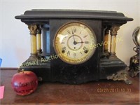 Vintage Seth Thomas mantle clock (no key)