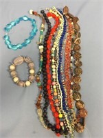 Choice on 2 (1-2): large groups of trade beads