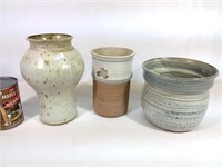 3 vases en céramique signées, Québec
