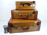 Trois valises emboîtables vintage