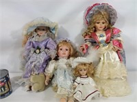 4 poupées de porcelaine